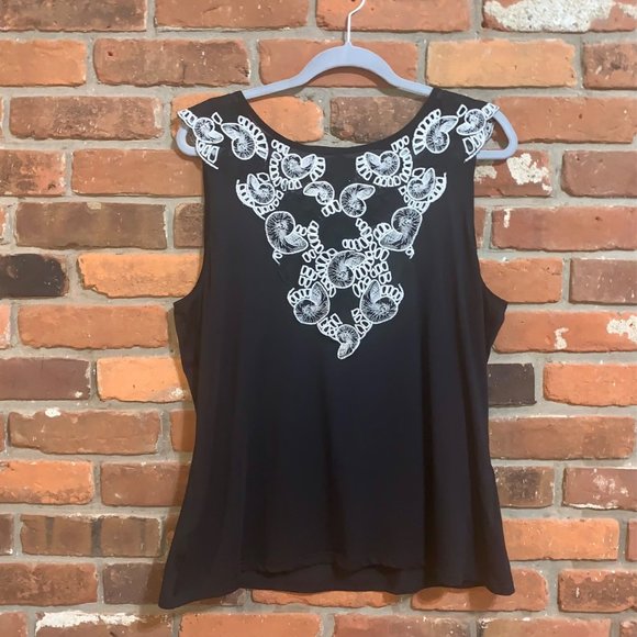 White House Black Market Tops - White House Black Market Shell Embroidered Tank Size XL